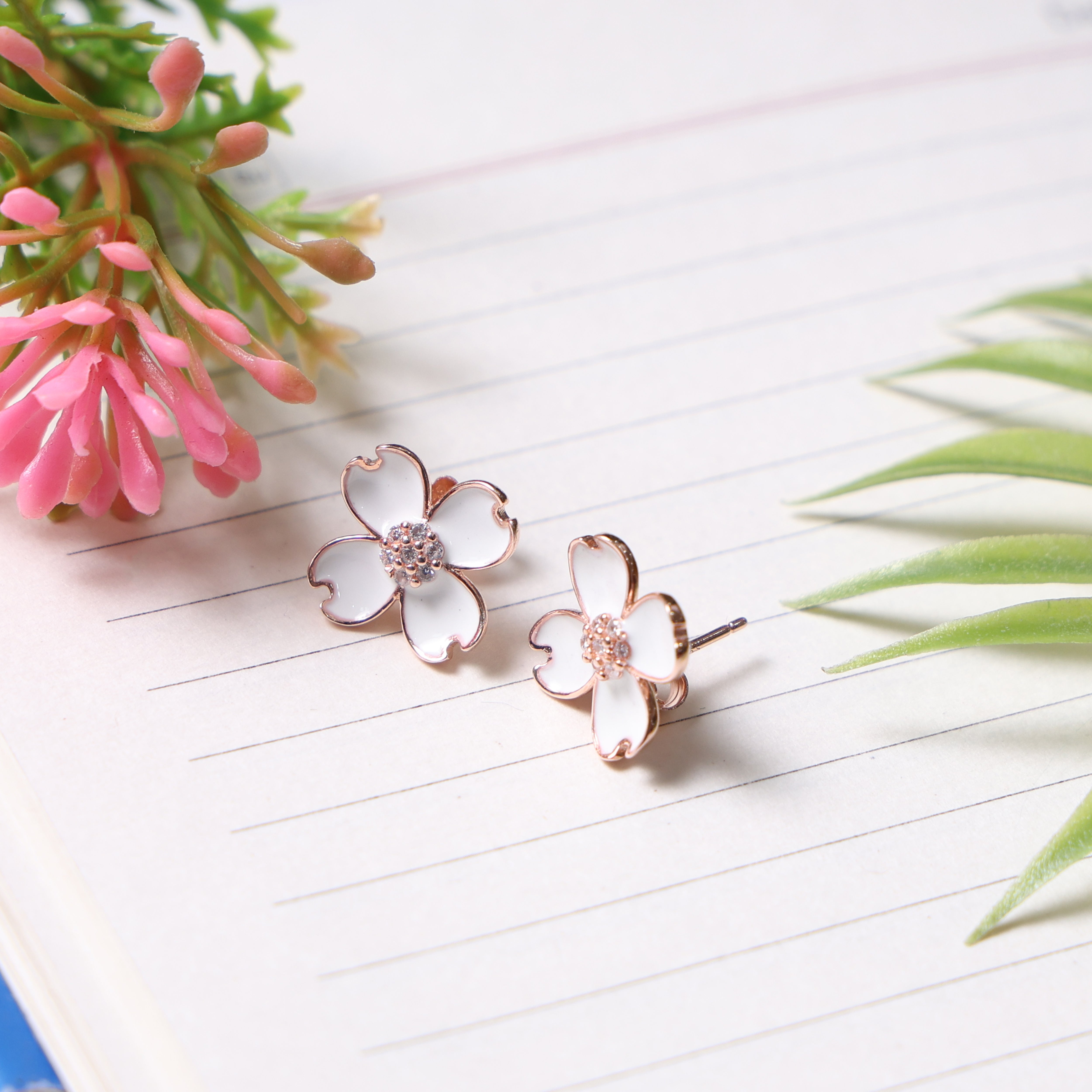 rose-gold plated silver earring for women