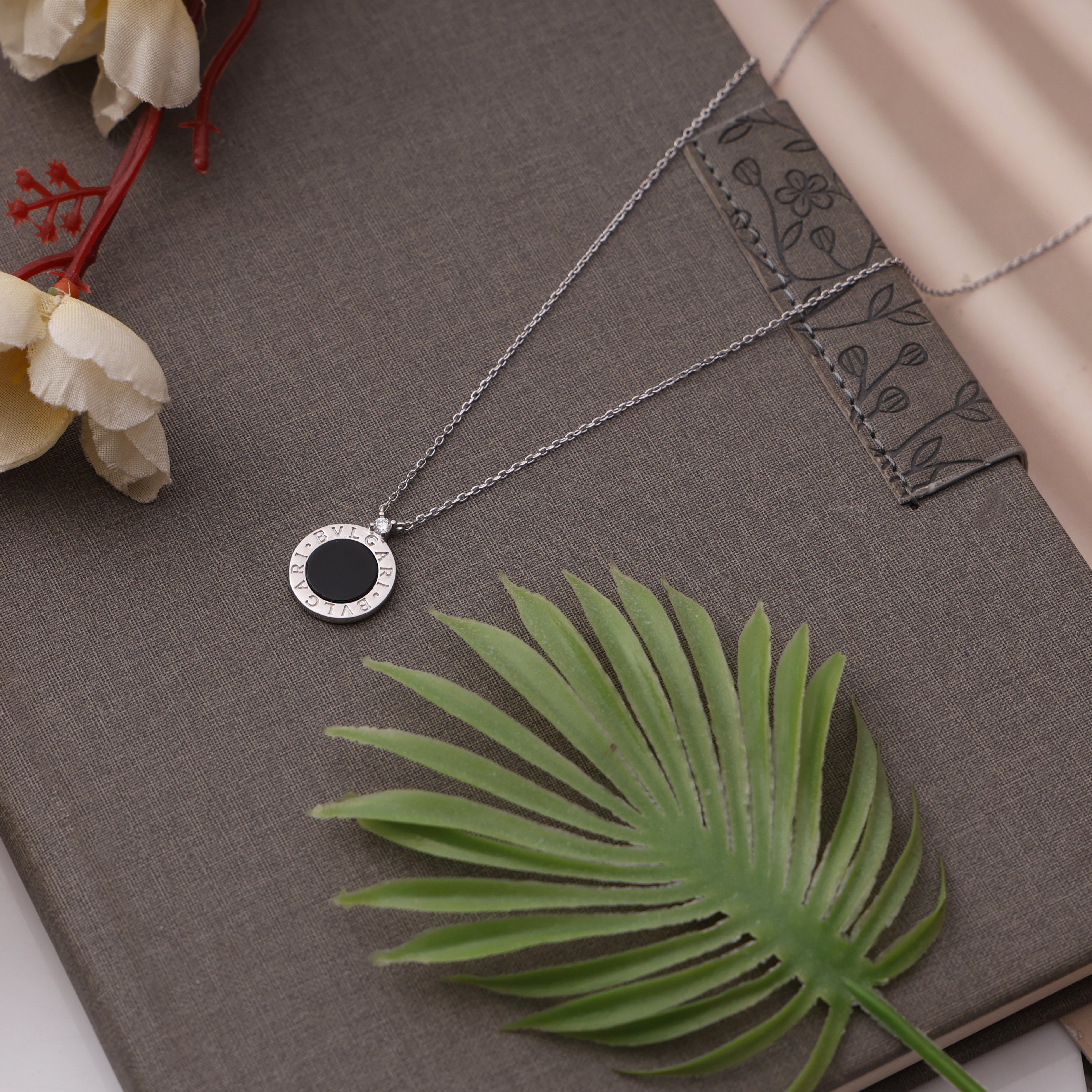 BVLGARI PREMIUM PENDANT NECKLACE - Main Image