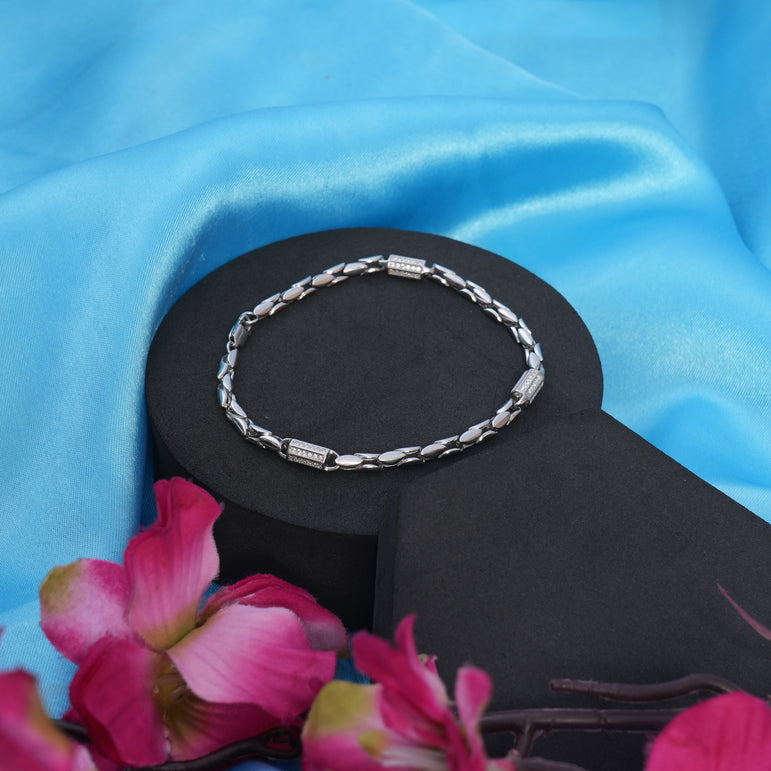 TRISHHNA STERLING SILVER CHAIN BRACELET FOR BOTH