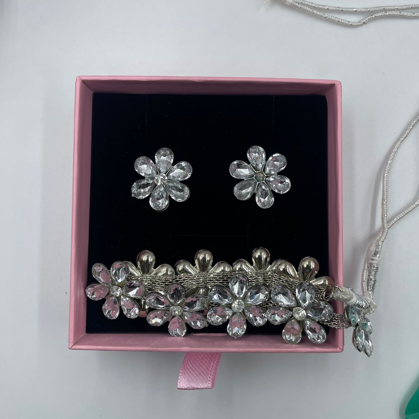 Glass Floral Necklace Set