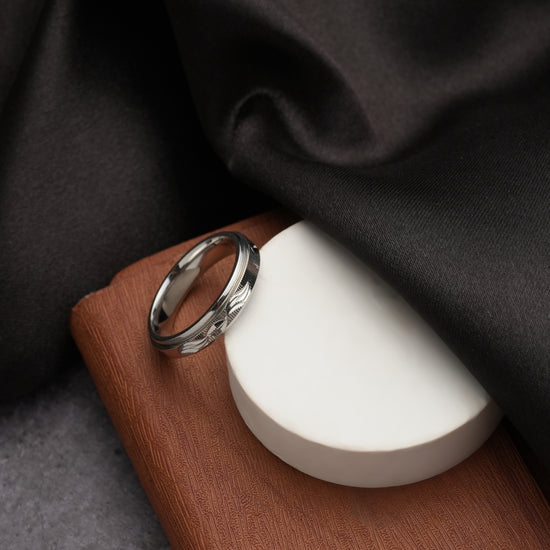 sterling silver band ring