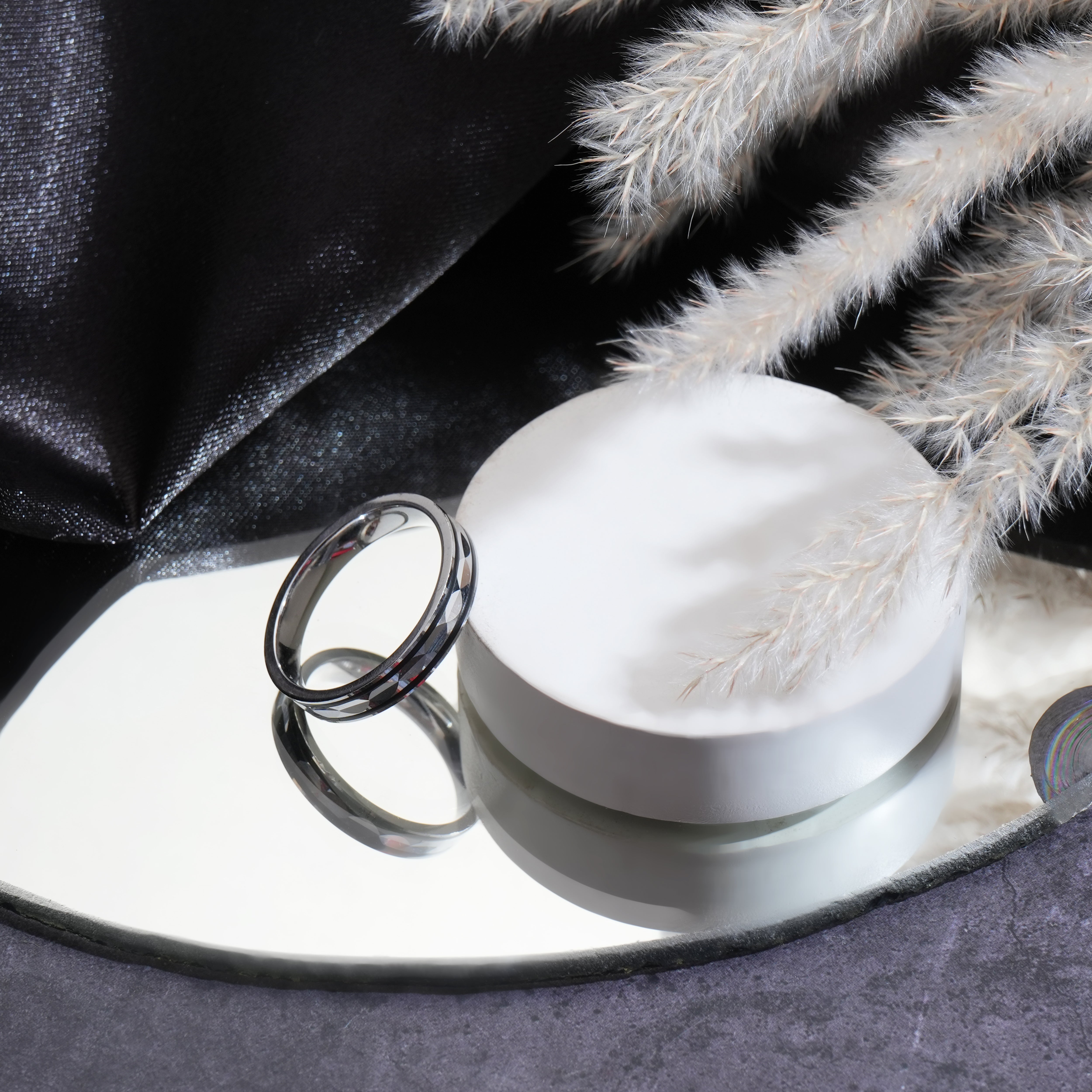 silver band ring