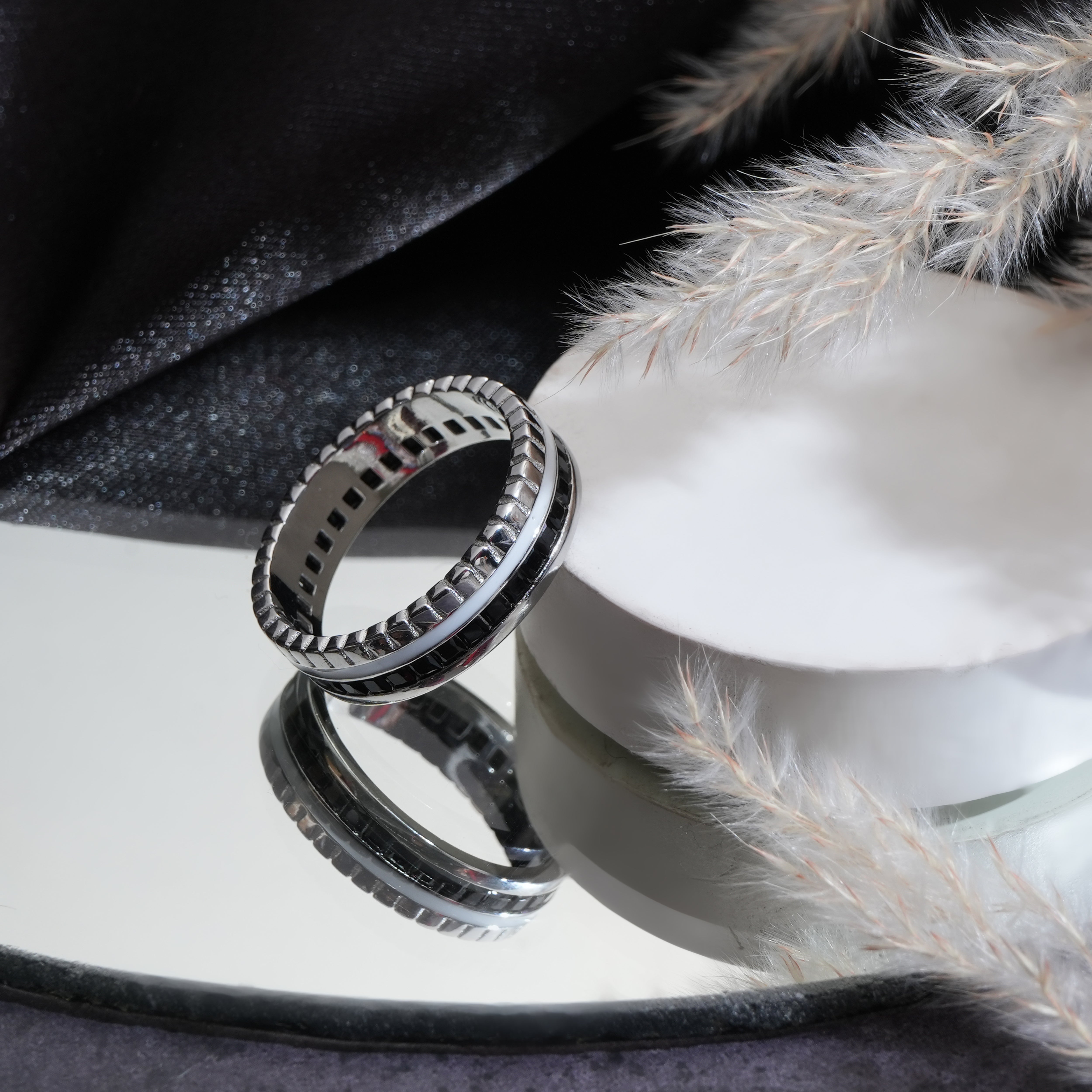 Linear Black & Silver Band Ring- Unisex