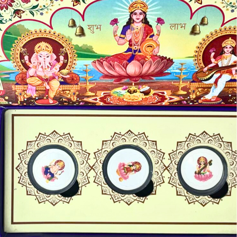 Decorative box with神像 (divine images) and three circular items on a white background